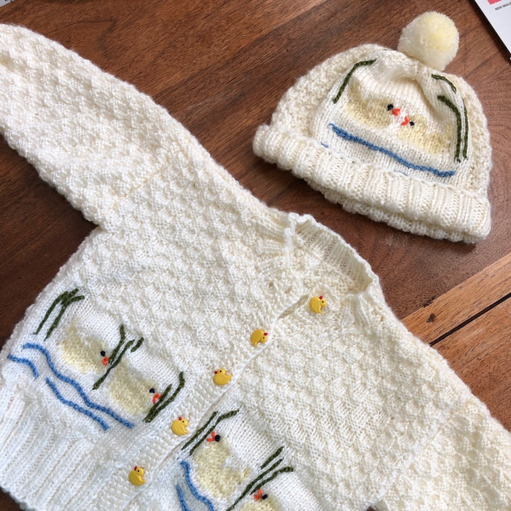💛🐥Hand knitted ducky baby sweater and hat🐣😍